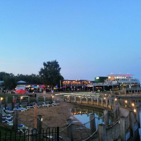 Caravan For Rent At Tattershall Holiday Park エクステリア 写真