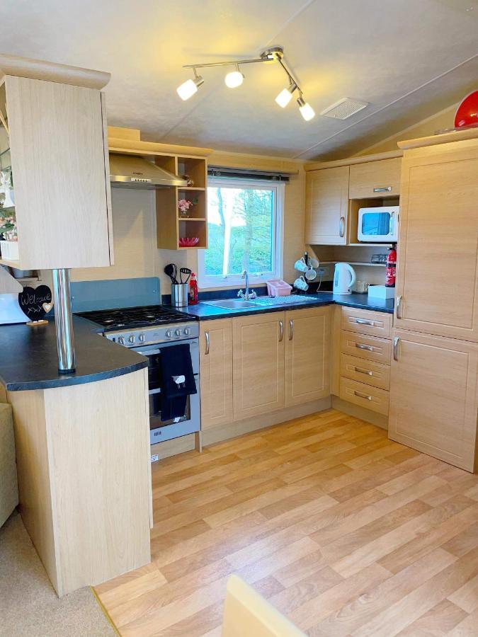 Caravan For Rent At Tattershall Holiday Park エクステリア 写真