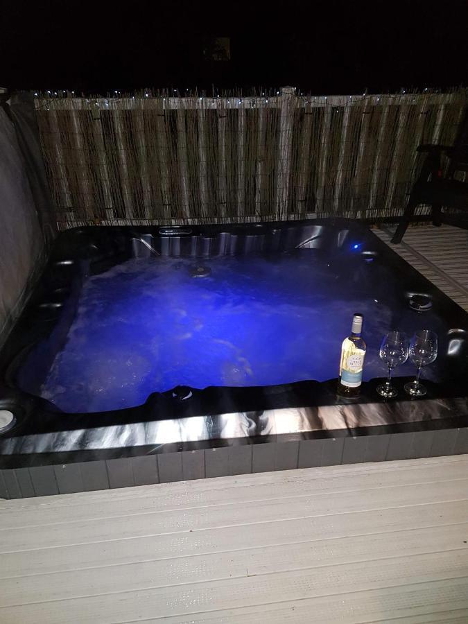 Caravan For Rent At Tattershall Holiday Park エクステリア 写真